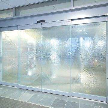 Sliding door operator